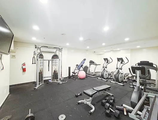 Rented by Metropolitan Property Group | media 18