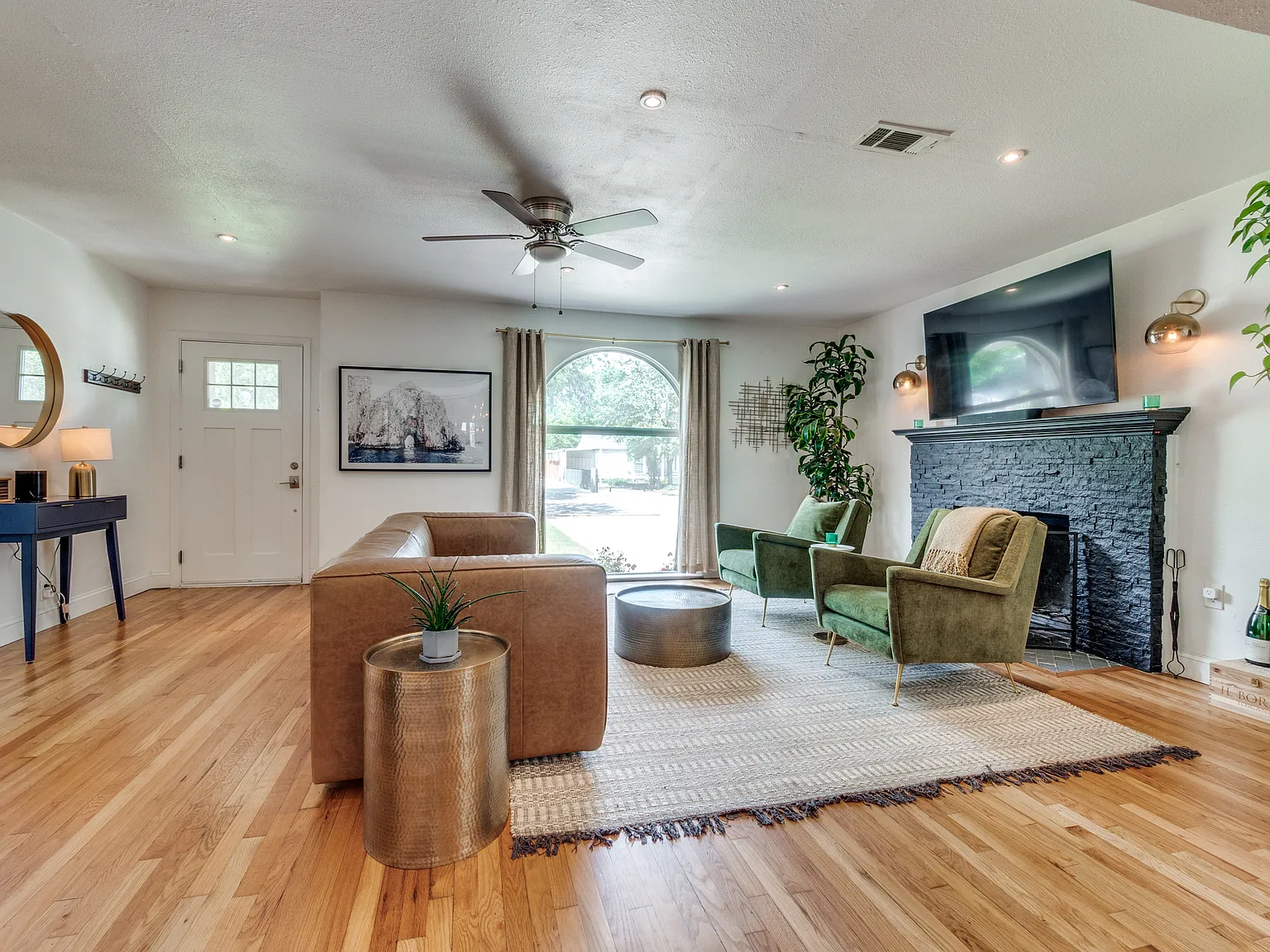 2123 Langdon Ave — Photo 3