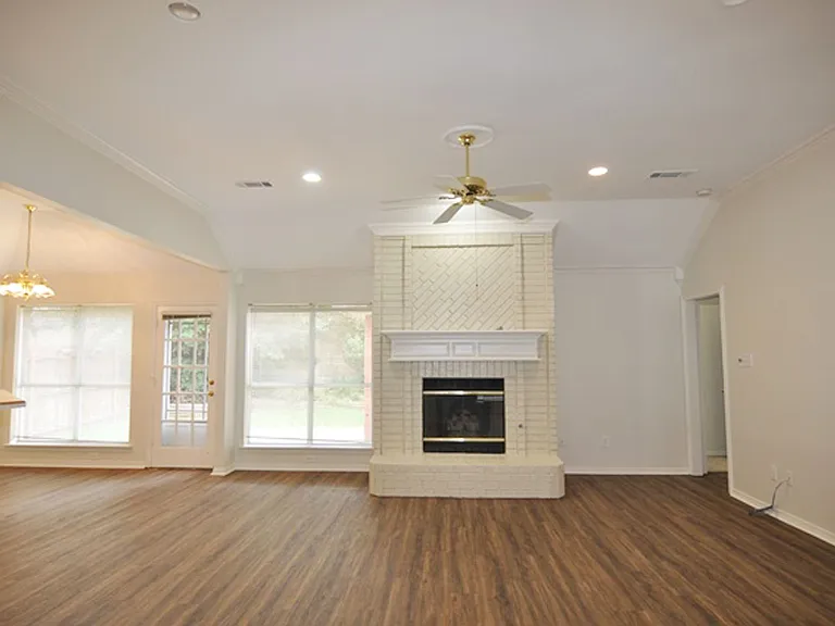 2767 Crystal Glenn Cir — Photo 11