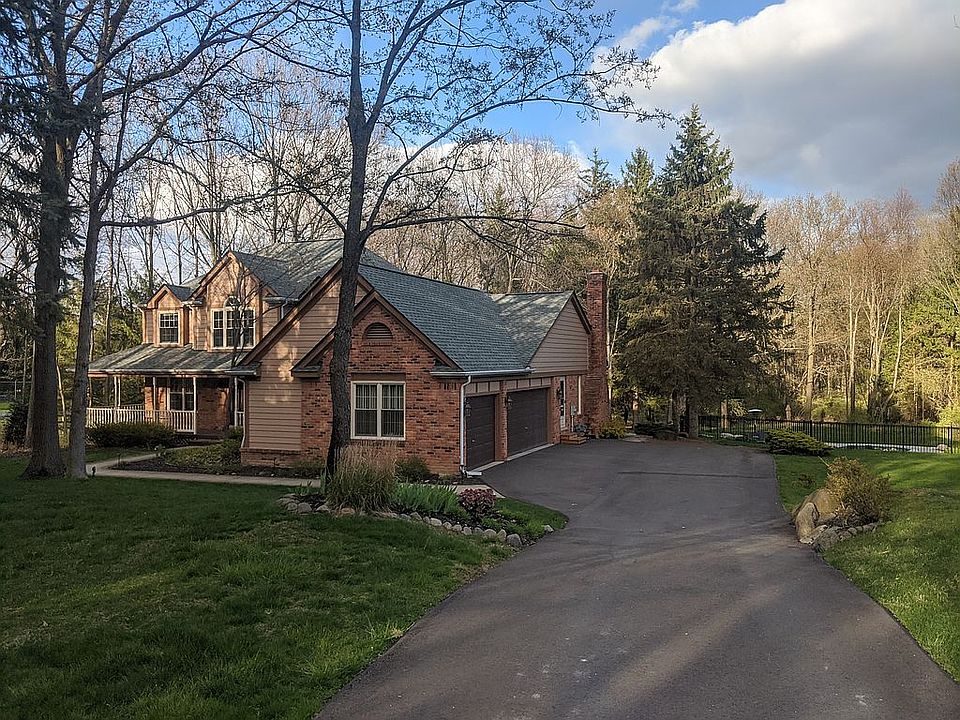 1st image of 1135 Oak Hollow Dr