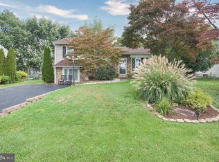 2474 W Helms Mnr, Upper Chichester, PA 19061