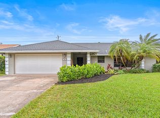 542 Indigo Ave, Wellington, FL 33414