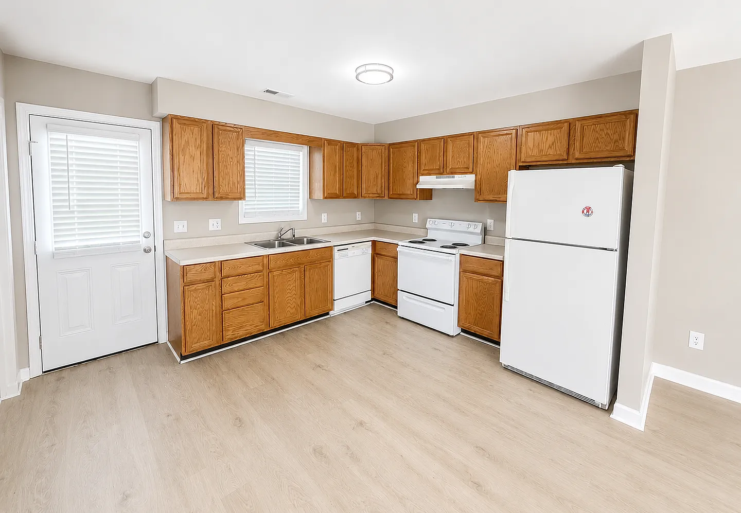 Two bedroom, 1 bath apartment in Burlington — Photo 4