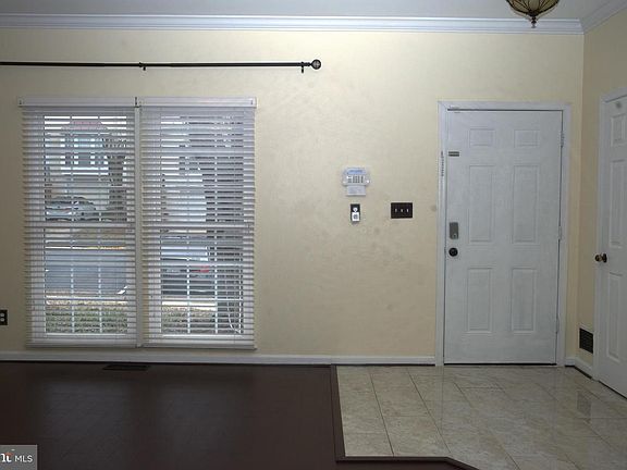 2nd image of 2558 Grayton Ln