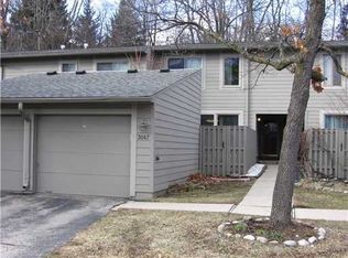 3047 Lakehaven Ct, Ann Arbor, MI 48105