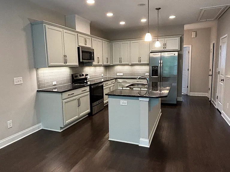 151 Manordale Dr — Photo 21