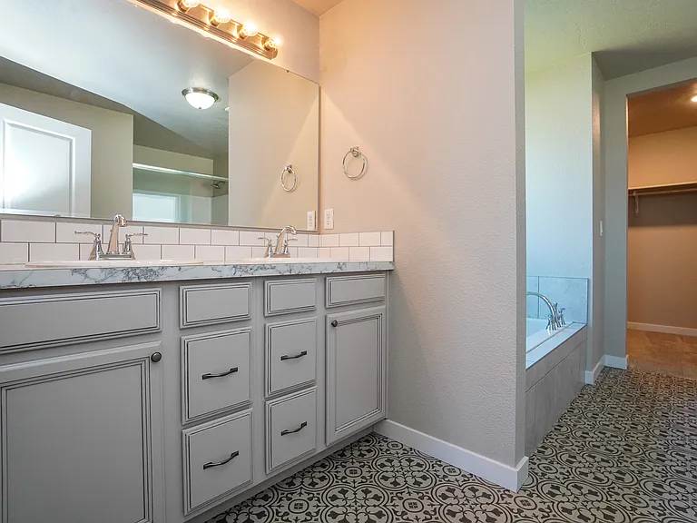 3067 N Greengate Way — Photo 30