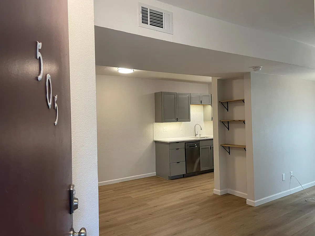 Building Photo - 5300 E Cherry Creek South Dr #505