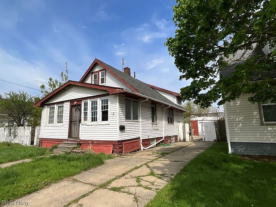 1st image of 1257 E 170th St