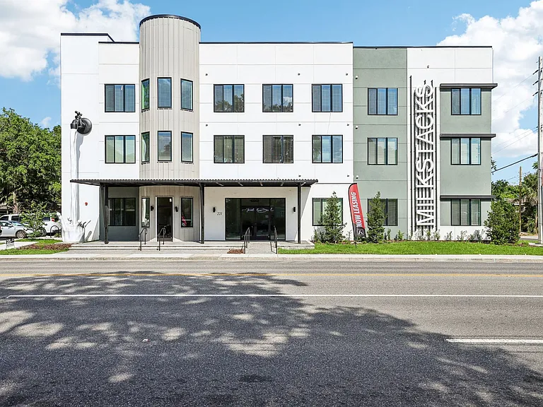 The Milk Stacks: Boutique Luxury Living in Downtown Orlando's Milk District — Photo 7