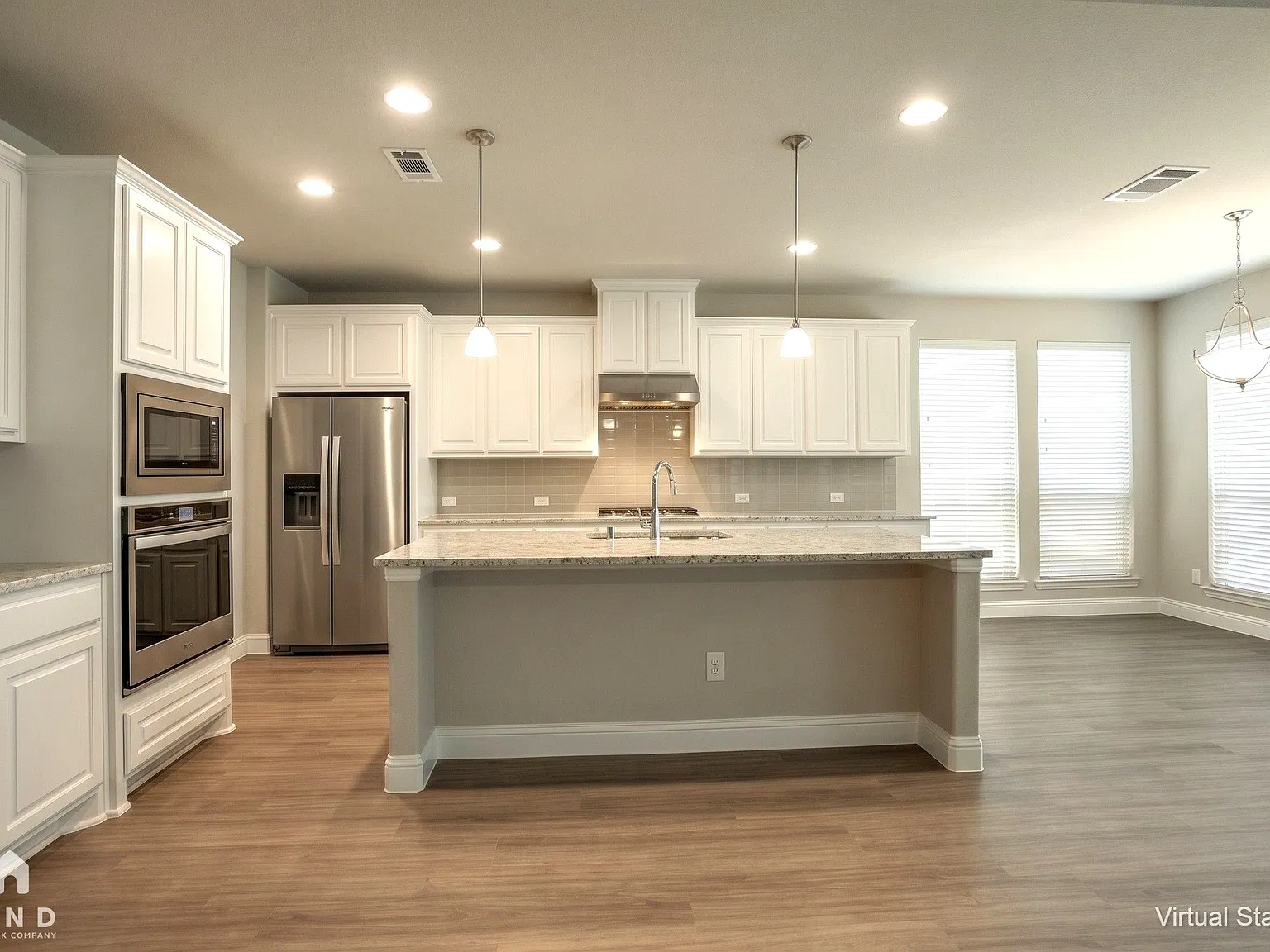 3 bed, 2.5 bath, 2606 sqft, $3,645 — Photo 2