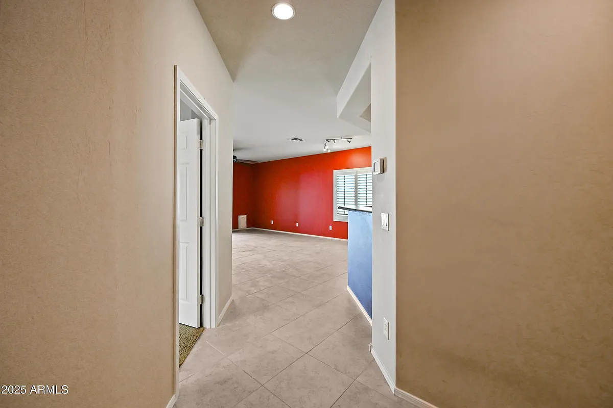 Building Photo - 26182 W Tonto Ln