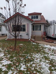 2530 N 58th STREET, Milwaukee, WI, 53210