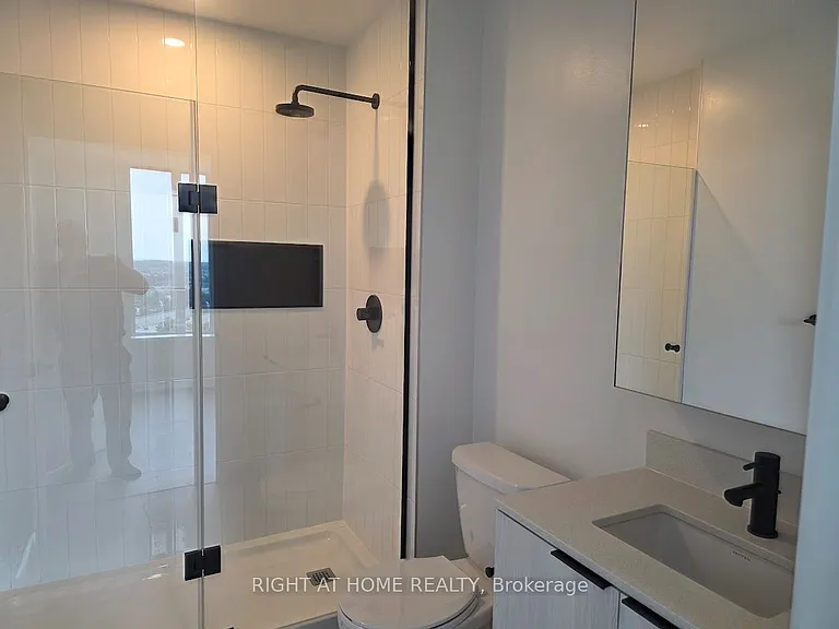 2495 Eglinton Ave W #1410 — Photo 11