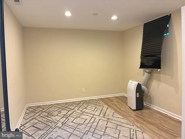 5112 Hollywood Rd — Photo 22