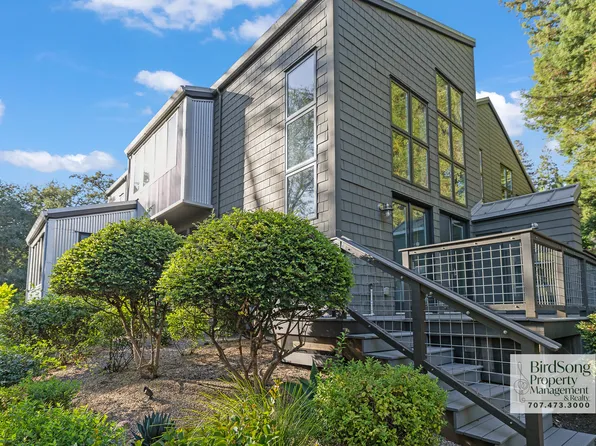 512 Grove St, Healdsburg, CA 95448