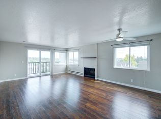8500 Linden Ave N #303, Seattle, WA 98103