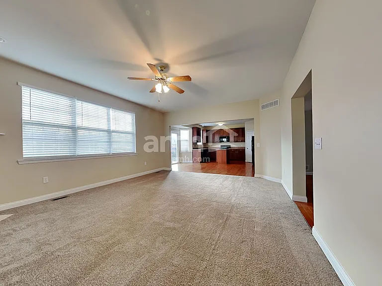 4455 Hackberry Ct — Photo 7
