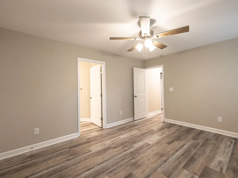 810 Long St — Photo 34