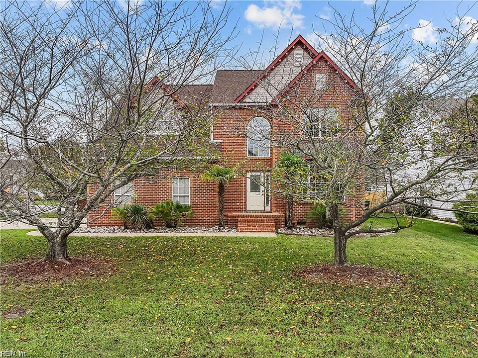1st image of 2100 Oaklawn Ct
