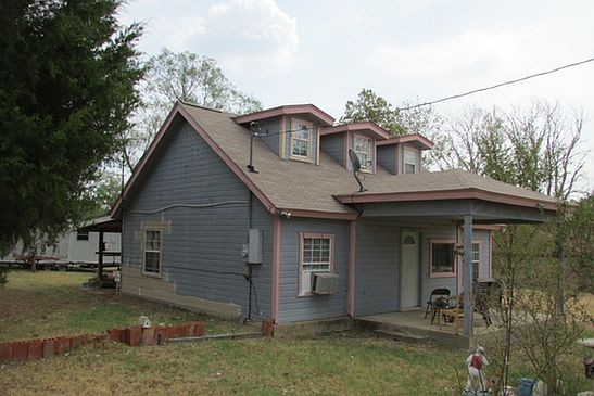 2nd image of 3964 County Road 310