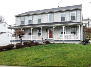 133 Shelbourne Dr, Coraopolis, PA