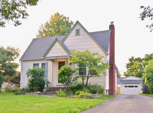 572 Fallis Rd, Columbus, OH 43214