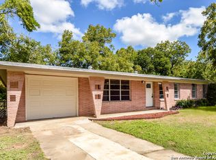 632 San Antonio Ave, Seguin, TX 78155