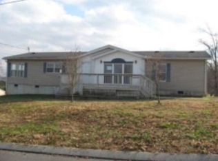 128 Quarterhorse Ln, Tunnel Hill, GA 30755