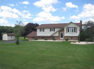 4054 High Rd, Kempton, PA 19529