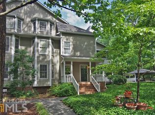 1403 Oakridge Cir, Decatur, GA 30033