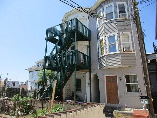 1st image of 106 S Texas Ave APT B
