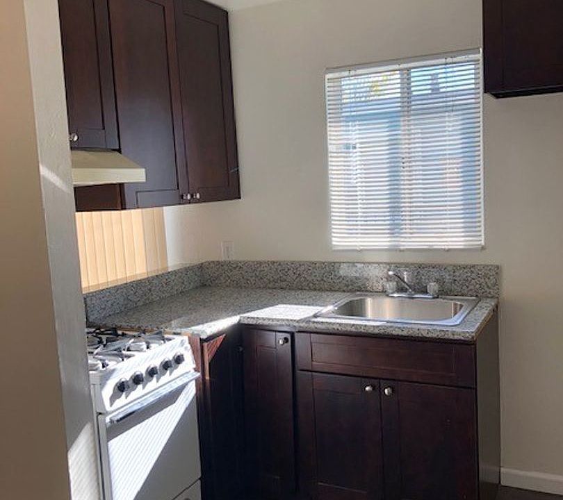 1st image of 1874 Lincoln Ave APT 5