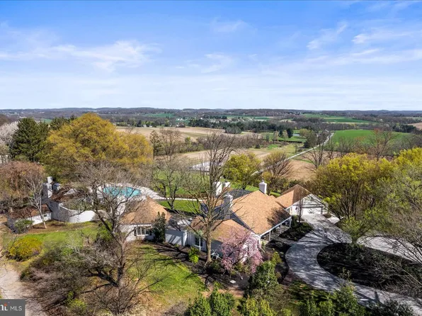 6759 Moulstown Rd E, Hanover, PA 17331