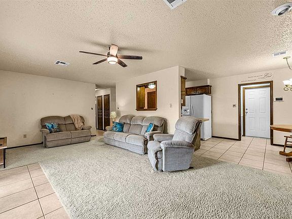 4th image of 1704 SE Indiana Ave