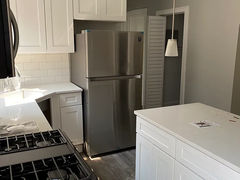 3229 N Hamlin Ave #1 — Photo 2