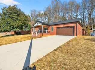 1256 Cloister Dr, Winston Salem, NC 27127