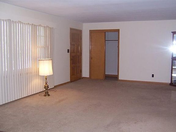2nd image of 180 Arlington Ave