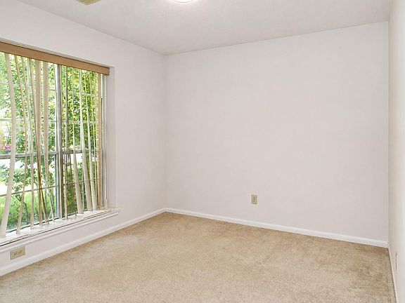 3rd image of 3904 Spring Circle Dr E