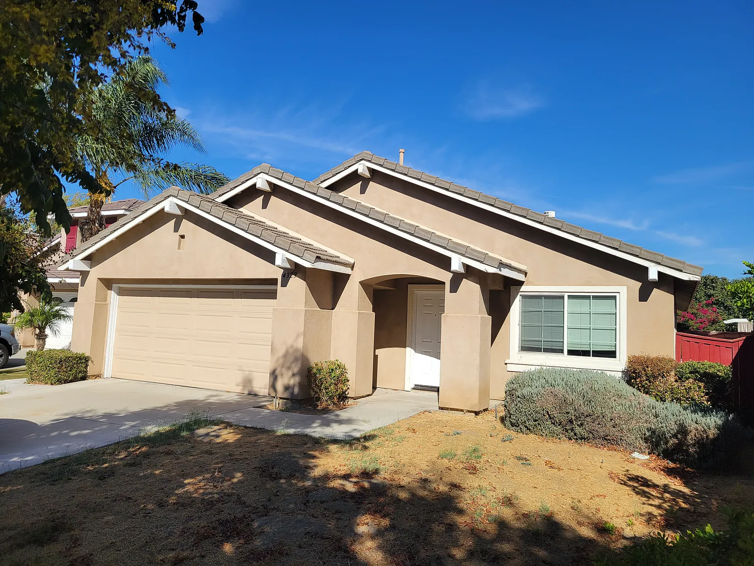 3 bed, 1621 sqft, $3,160 — Photo 1