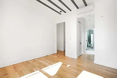 Rented by Nolita Group