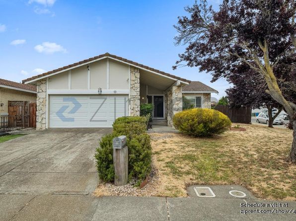 697 Auburn Dr