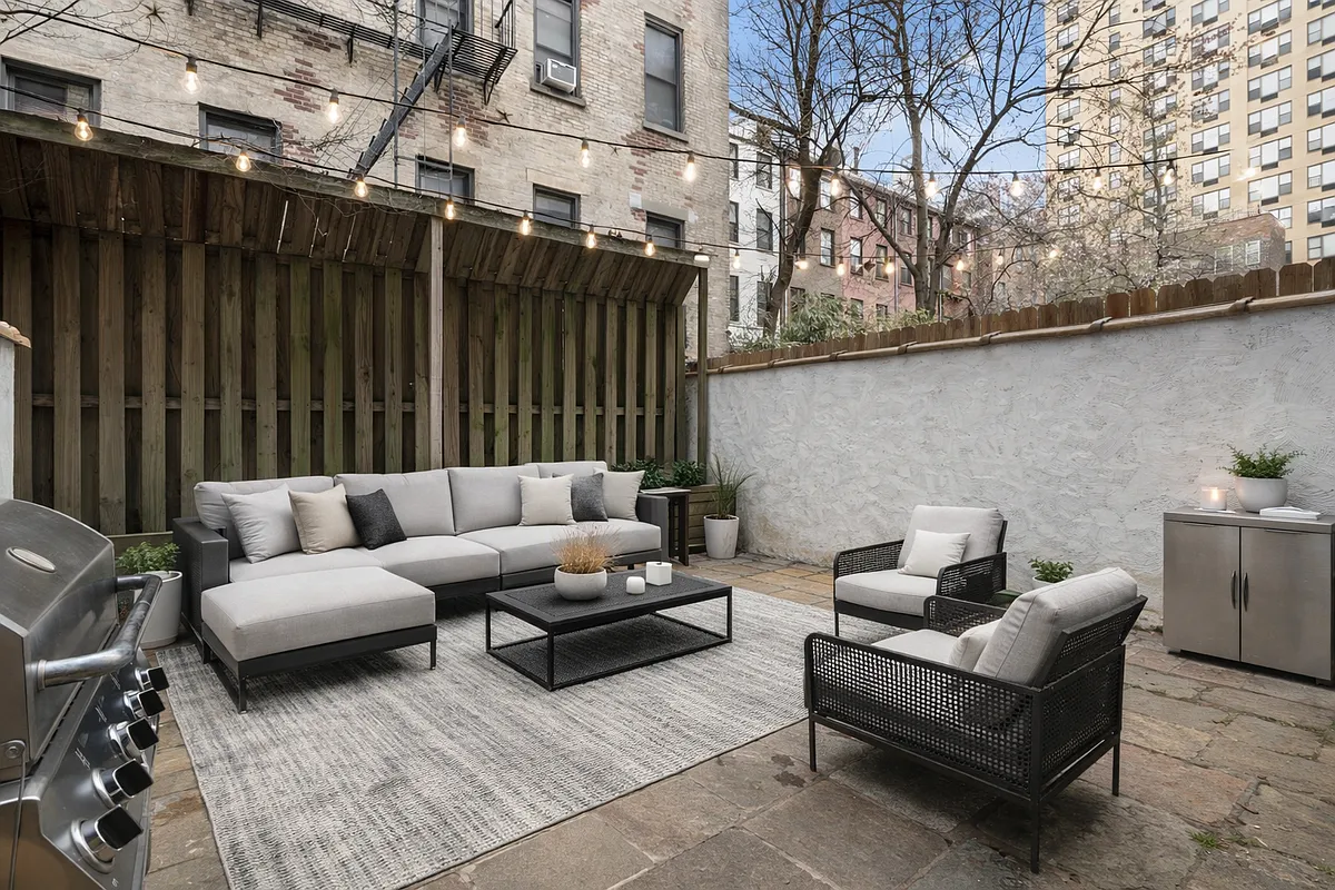 222 East 18th Street GARDEN