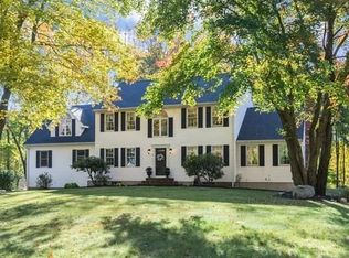 8 Blackthorne Cir, Hopkinton, MA 01748