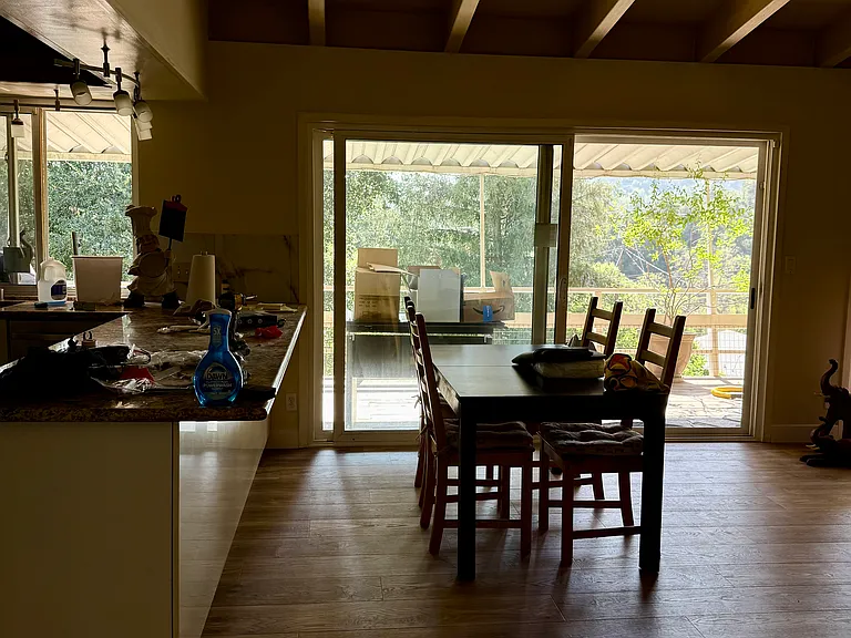 21451 Salamanca Ave — Photo 14