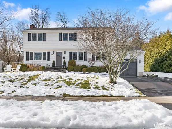 12 Field Crest Road, New Canaan, CT 06840