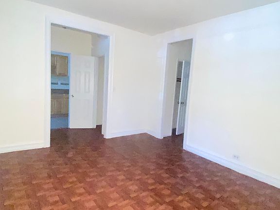 4th image of 2390 Davidson Ave