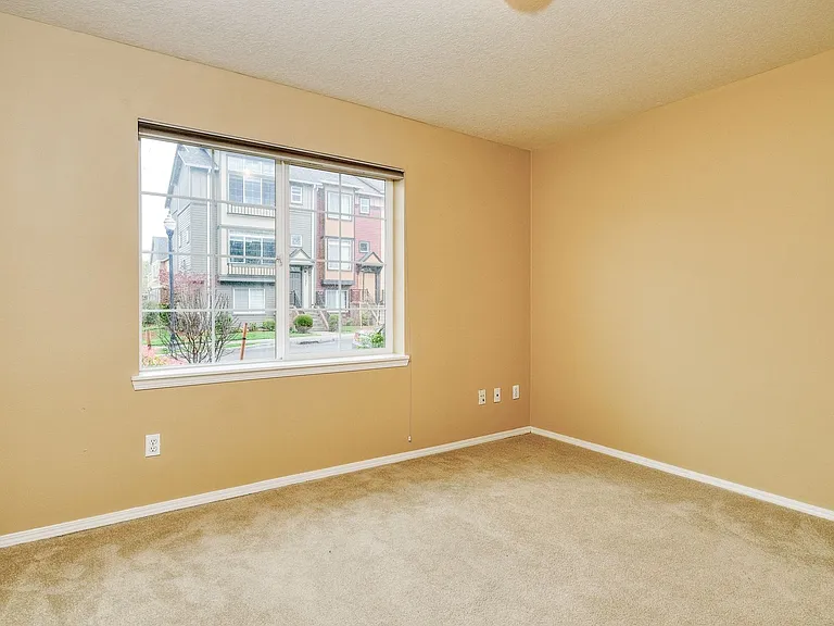 17098 Berkeley Ln — Photo 24