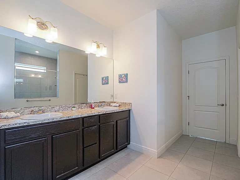 5945 Buttonwood Sq — Photo 20