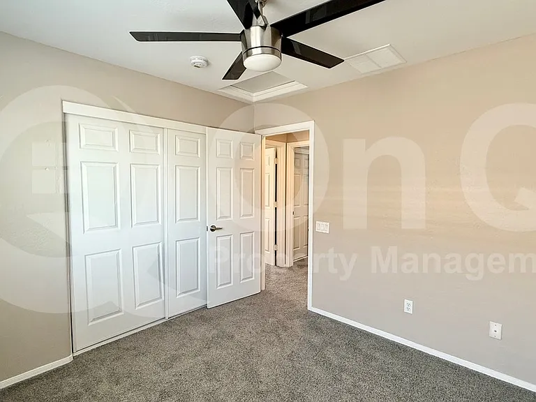 8306 W Sheridan St — Photo 13